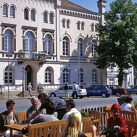 Camping Am Luckower See / Petra Ferienhaus *