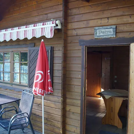 Camping Am Luckower See / Petra Ferienhaus *